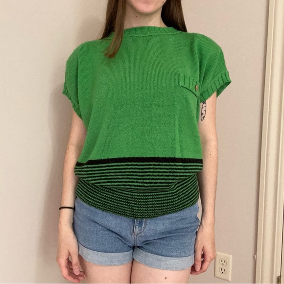Vintage Green & Black Sweater - Picture 2 of 6